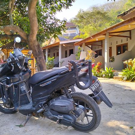 T&T Homestay Kuta  Εξωτερικό φωτογραφία