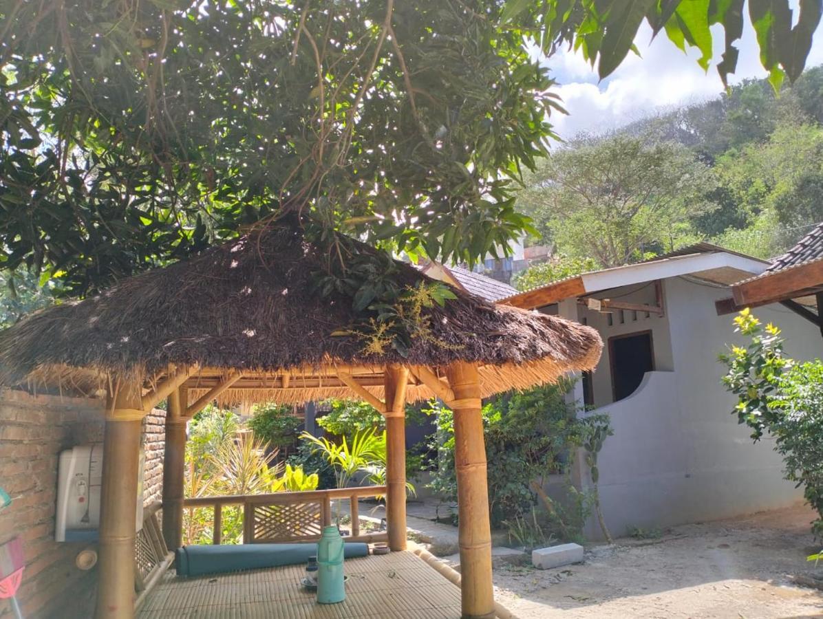 T&T Homestay Kuta  Εξωτερικό φωτογραφία