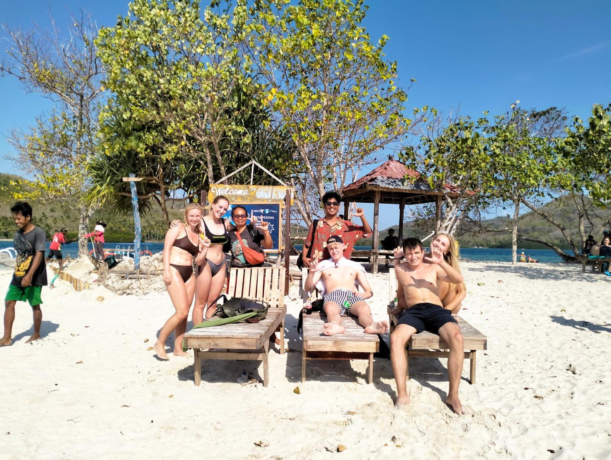 T&T Homestay Kuta  Εξωτερικό φωτογραφία